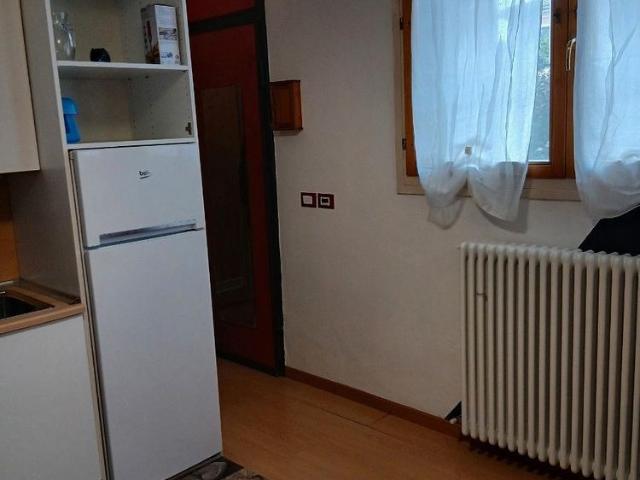 Monolocale arredato libero subito