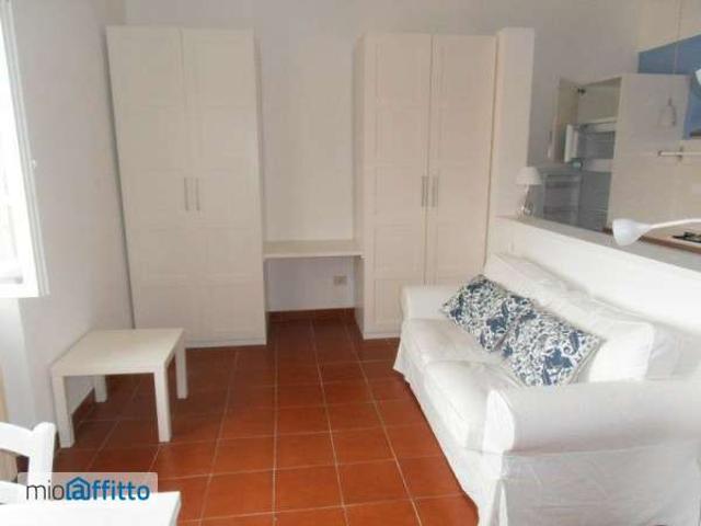 Monolocale arredato Livorno