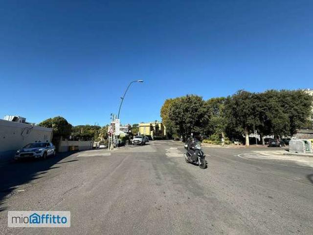 Monolocale arredato Posillipo