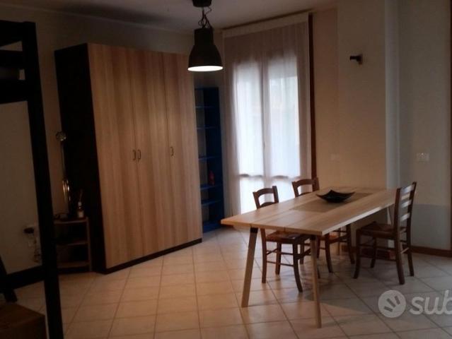 Monolocale arredato Reggio Emilia