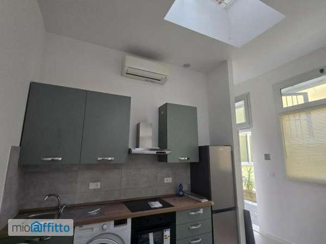 Monolocale arredato Saffi