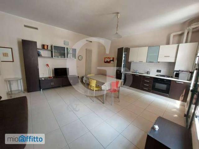 Monolocale arredato San donato