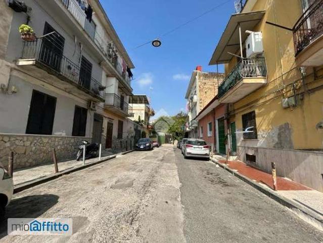 Monolocale arredato Secondigliano