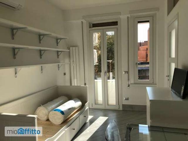 Monolocale arredato Trieste, salario