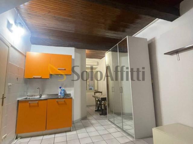 Monolocale buono stato, primo piano, Centro, Frosinone