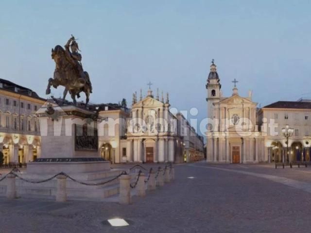 Monolocale buono stato, terzo piano, Giardini Reali, Torino
