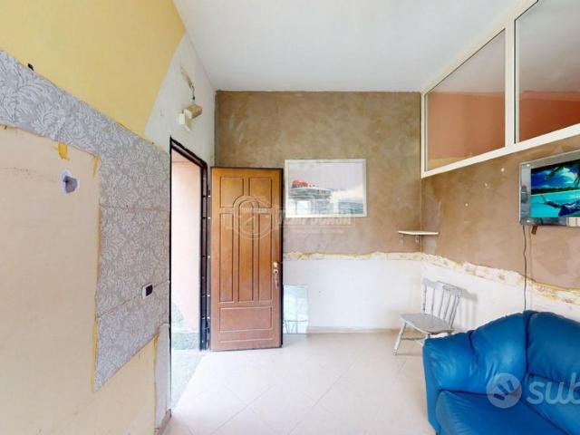 Monolocale, Casoria