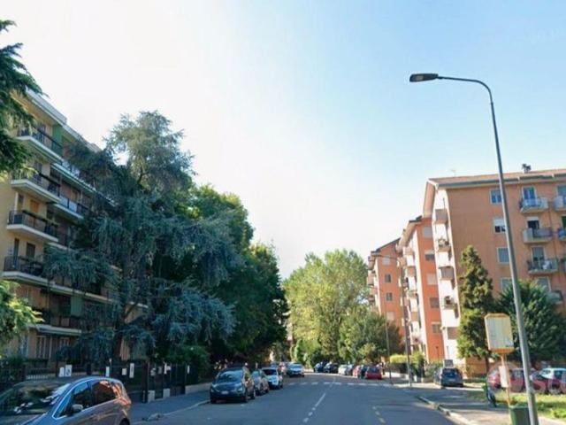 Monolocale comodo x Bocconi 40Mq arredato
