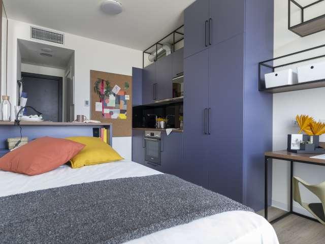 Monolocale con bagno privato in affitto a Bolognina, Bologna