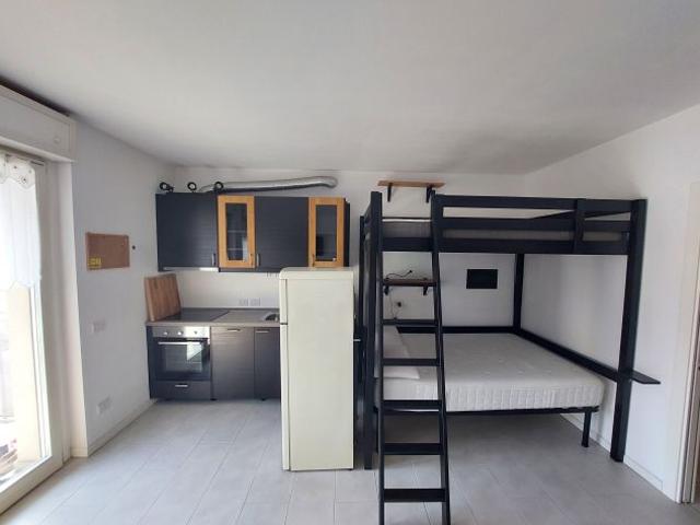 Monolocale con balcone e cantina – Milano Cimiano M2