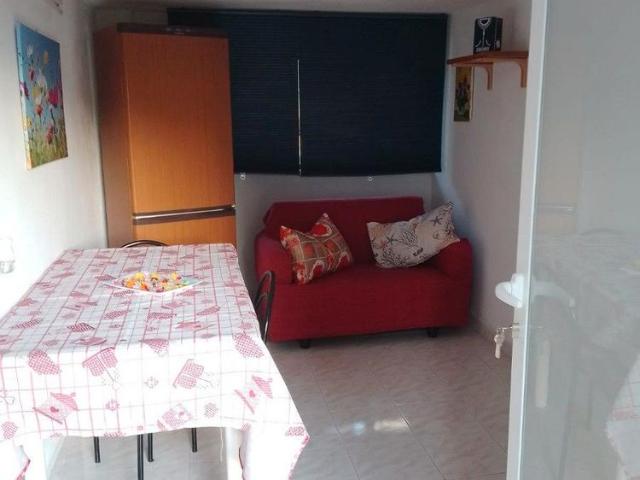 Monolocale con giardino