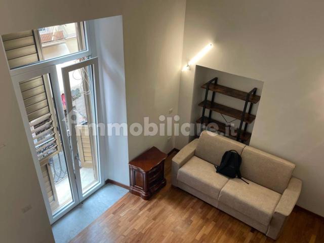 Monolocale corso Umberto I 387, Tribunali, Napoli