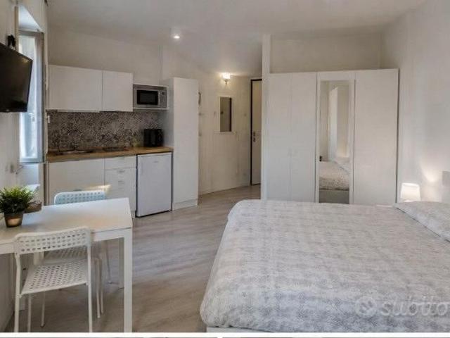 Monolocale Firenze C.Di Marte con balcone