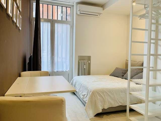 Monolocale in affitto a Washington, Milano