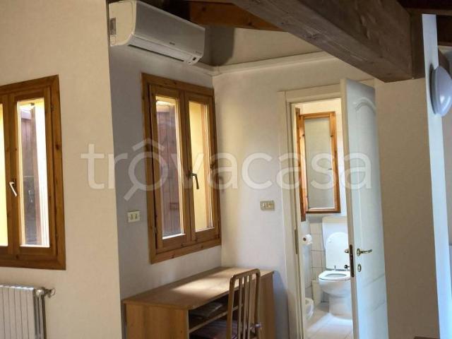 Monolocale in affitto a Bologna via Sant'Isaia, 67, San Felice