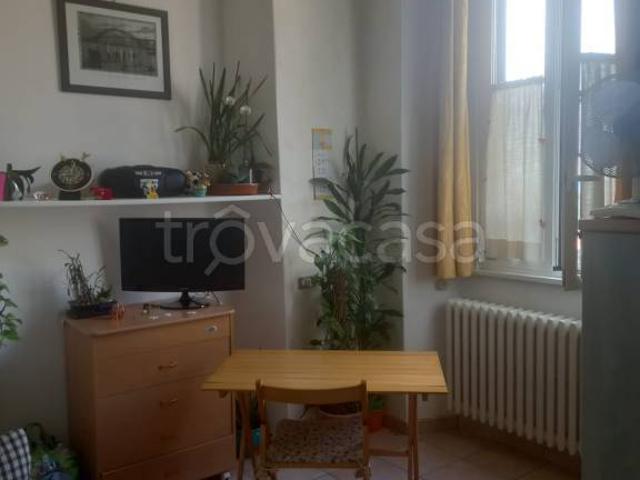 Monolocale in affitto a Comerio via Piave, 31