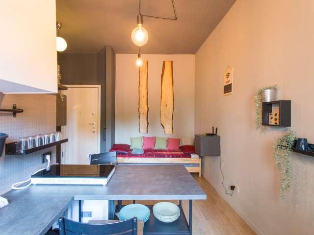 Monolocale in affitto a Famagosta, Milano