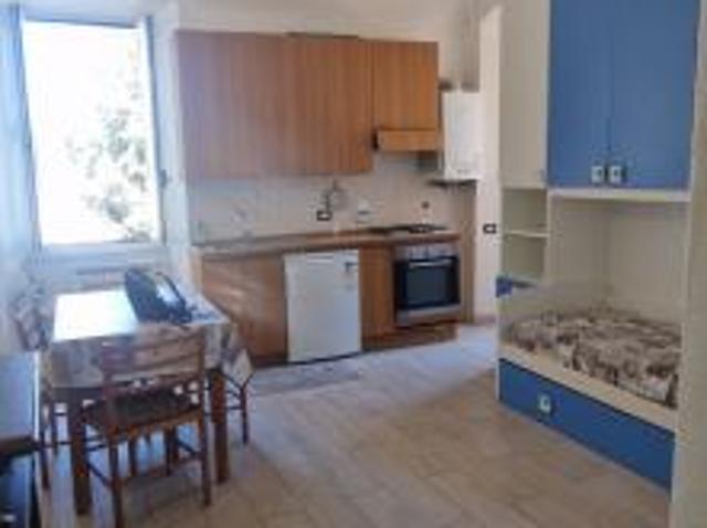 Monolocale in affitto a Lerici