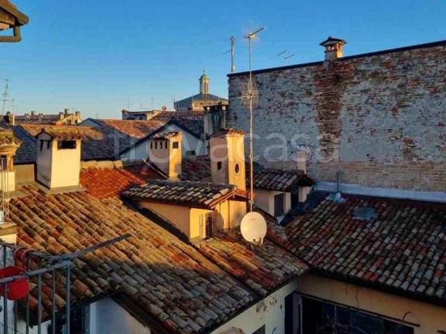 Monolocale in affitto a Lodi, Centro città