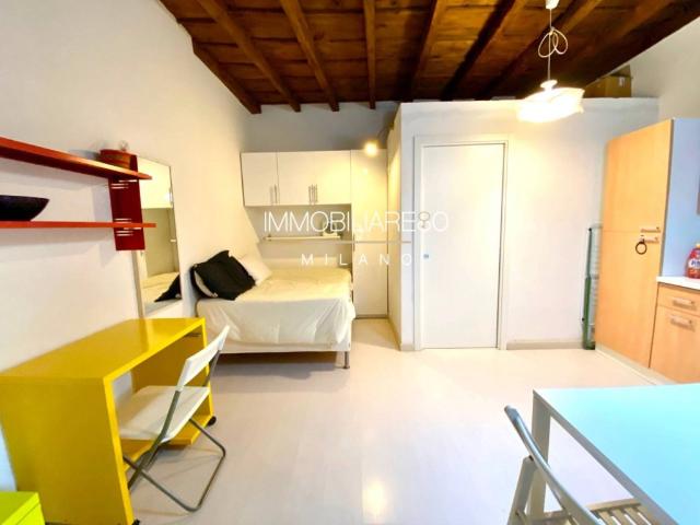 Monolocale in affitto a Milano, Corso San Gottardo