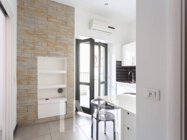 Monolocale in affitto a Milano via Cicco Simonetta, 19, Corso Genova