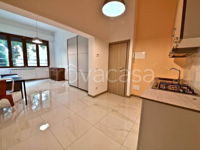 Monolocale in affitto a Milano via Padova, 266, Crescenzago