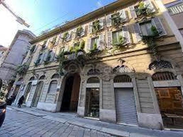 Monolocale in affitto a Milano via San Tomaso, 6, Duomo, Vittorio Emanuele
