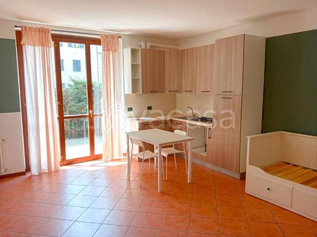 Monolocale in affitto a Montorfano