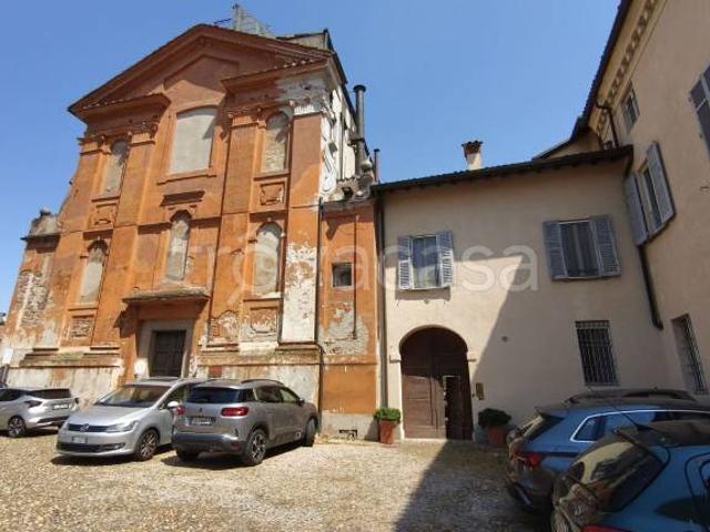 Monolocale in affitto a Pavia piazza del Carmine, 6, Centro Storico