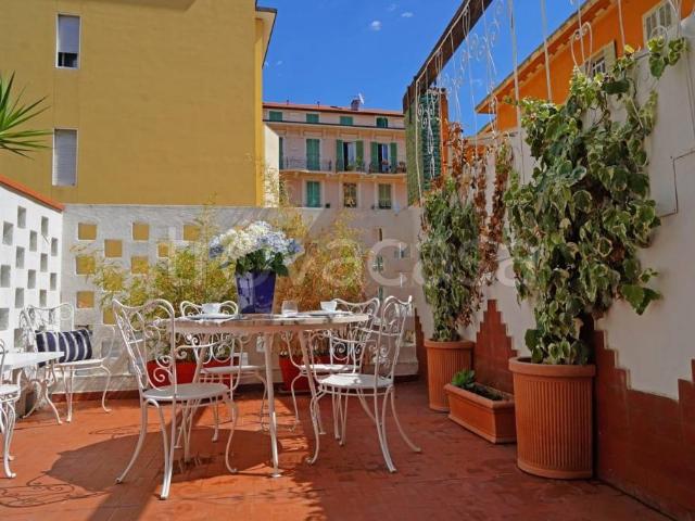 Monolocale in affitto a Sanremo via Luigi Nuvoloni, 23, San Siro Casinò