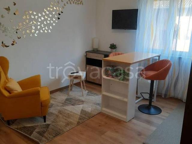 Monolocale in affitto ad Abbiategrasso via Legnano, 64