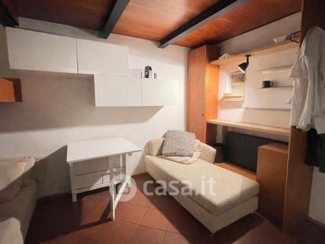 Monolocale in Affitto in Via Saragozza 29 a Bologna