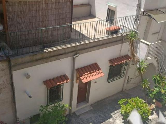 MONOLOCALE IN CENTRO A TARANTO