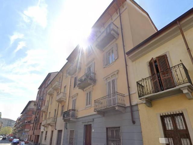 Monolocale in vendita a Torino via Vigone, 23, Cenisia