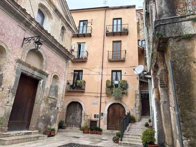 Monolocale in vendita a Venafro via leopoldo pilla, 48