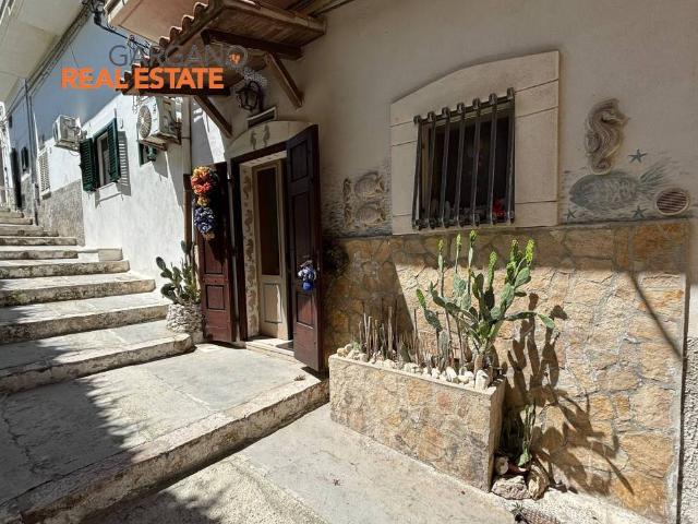 Monolocale in vendita a Vieste via Gaetano Pastore