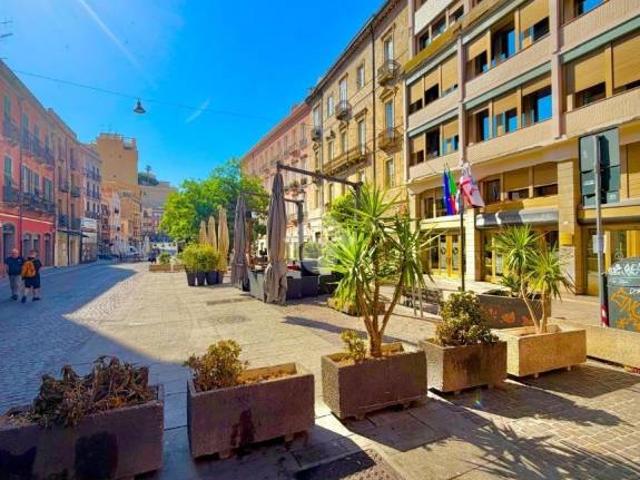 Monolocale in vendita a Cagliari, Stampace