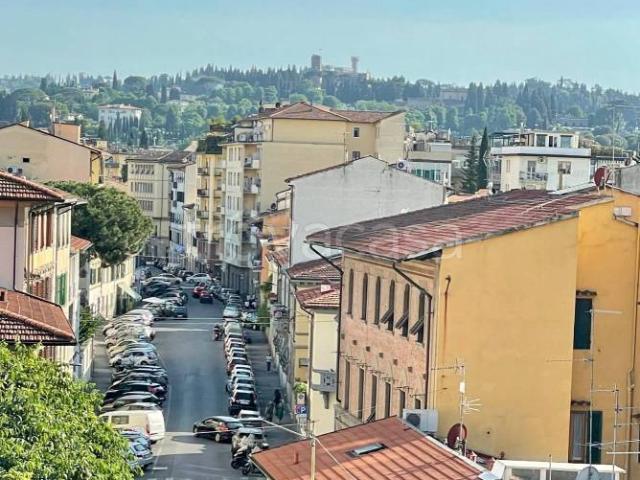 Monolocale in vendita a Firenze, Mazzini Oberdan