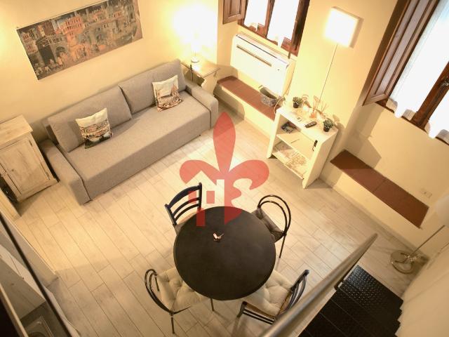 MONOLOCALE in VENDITA a FIRENZE CENTRO OLTRARNO / S. SPIRITO / S.FREDIANO di 1 vani