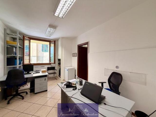 Monolocale in vendita a Firenze, Rifredi
