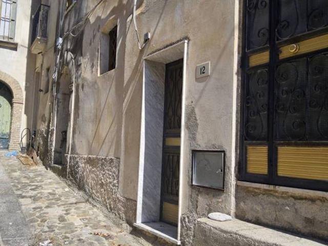 Monolocale in vendita a Gioiosa Ionica vico Caracciolo