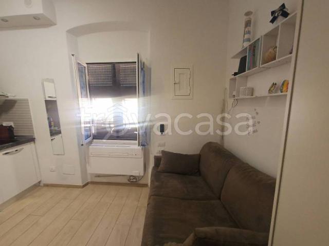 Monolocale in vendita a Lerici piazza Mottino