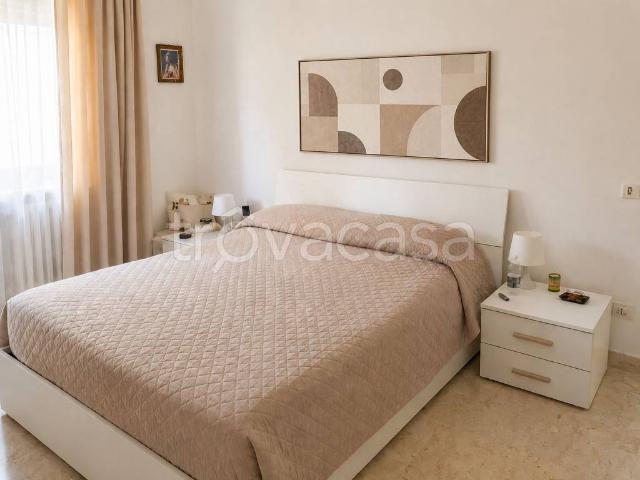 Monolocale in vendita a Milano via Caccialepori, 35, San Siro