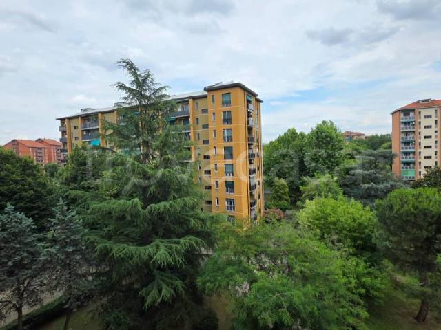 Monolocale in vendita a Milano via degli Astri, Primaticcio