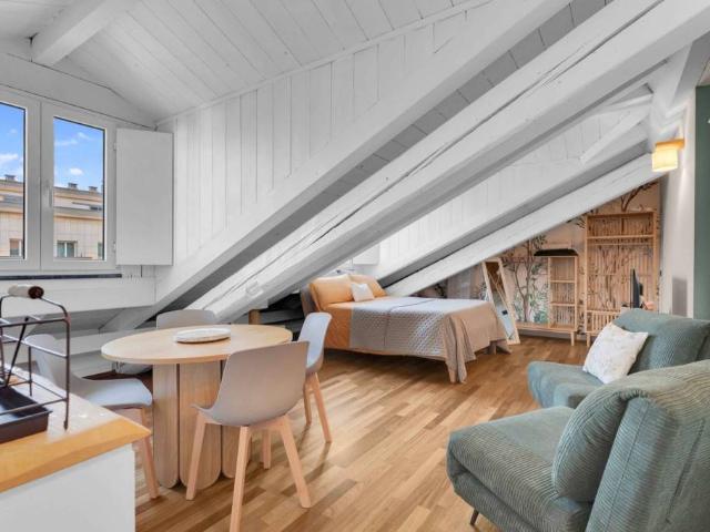 Monolocale in vendita a Milano via Eugenio Villoresi, 38, Navigli Darsena
