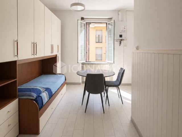 Monolocale in vendita a Milano via Lambro, 15, Porta Venezia