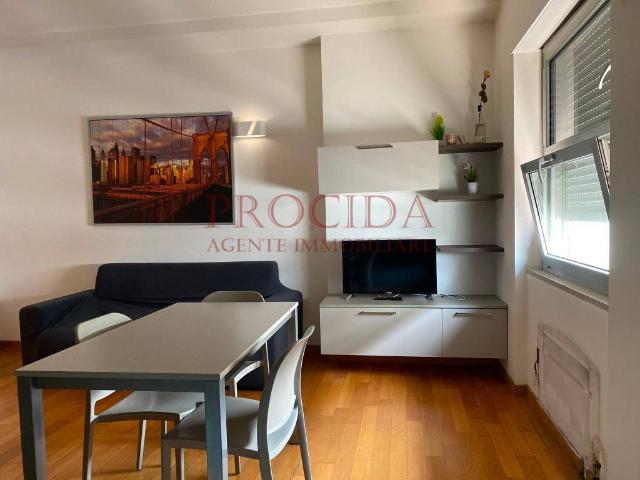 Monolocale in vendita a Milano via Vitruvio, 43, Centrale