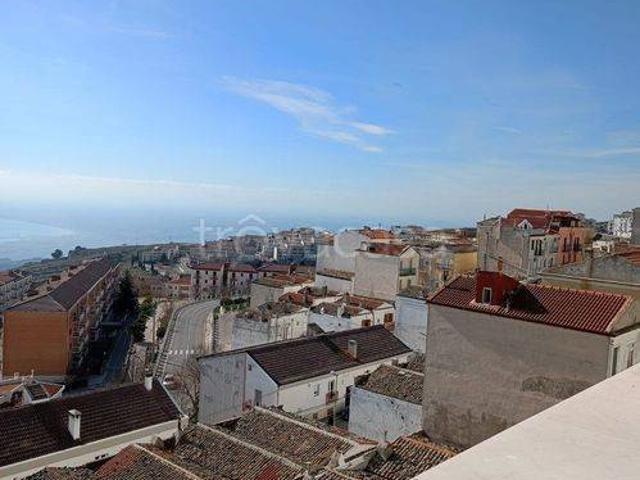 Monolocale in vendita a Monte Sant'Angelo via Manfredi 77 a
