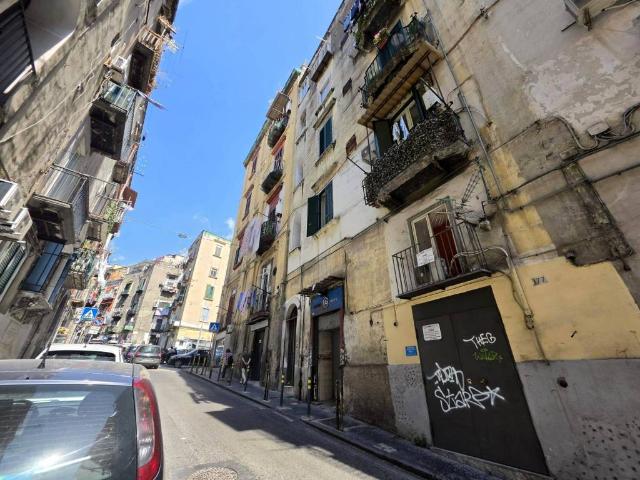 Monolocale in vendita a Napoli, Stella Materdei
