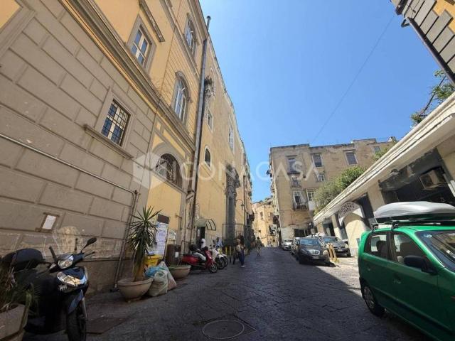 Monolocale in vendita a Napoli vico Cimmini, 3, Museo